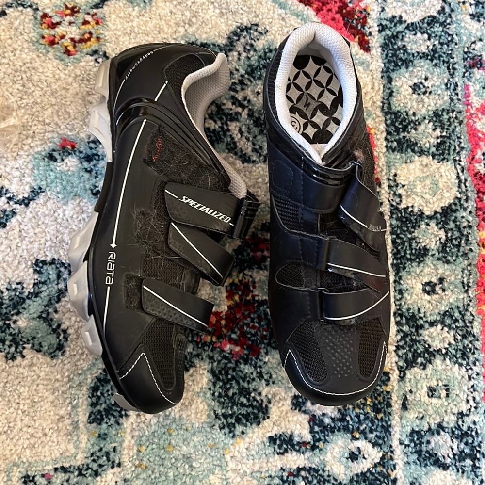 Spinning shoes sz 39